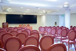 Hotel Tritone