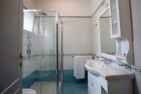 Hotel Tritone