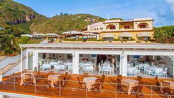 Hotel Tritone
