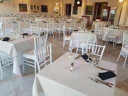 Hotel Tritone