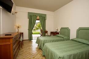 Hotel Tritone
