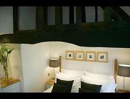 Manor Hotel