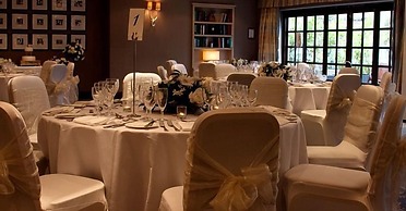 Manor Hotel