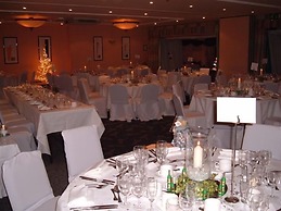 Manor Hotel