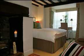 Manor Hotel