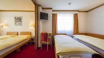 Hotel Excelsior