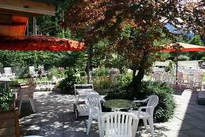 Vista Resort Hotel