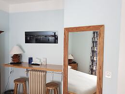 Hotel De Geneve