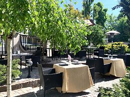 Eney Hotel