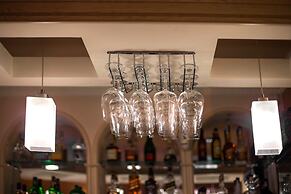 Eney Hotel