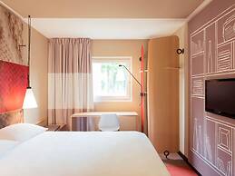 ibis Swansea