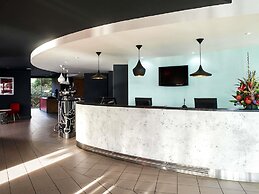 ibis Swansea