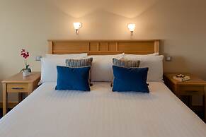 Rochestown Lodge Hotel