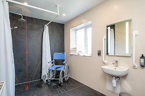 Rochestown Lodge Hotel