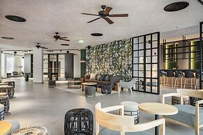 The Patio Suite Hotel
