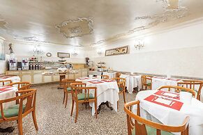 Hotel San Moisè