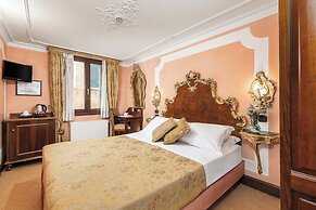 Hotel San Moisè