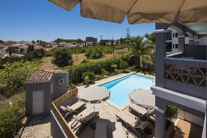 Costa D’Oiro Ambiance Village