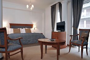 Athens Atrium Hotel and Suites