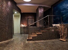 Pilot Beach Resort