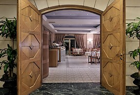 Pilot Beach Resort