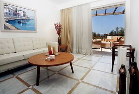 Pilot Beach Resort