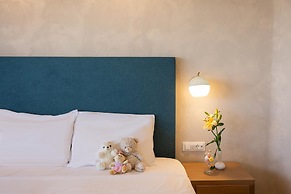 Pilot Beach Resort