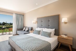 Pilot Beach Resort