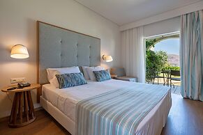 Pilot Beach Resort