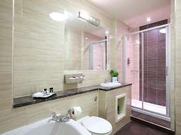 Wrexham Llyndir Hotel by Belvilla