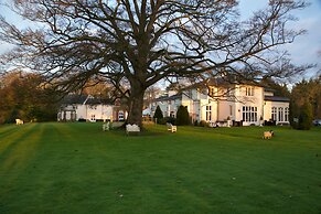 Wrexham Llyndir Hotel by Belvilla