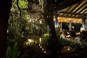 Deer Park Hotel