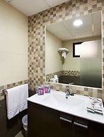 Hotel Puente Real