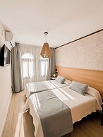 Hotel Puente Real