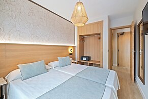Hotel Puente Real