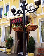 Alegro Hotel