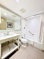 Waterloo Suites Hotel, Trademark Collection by Wyndham