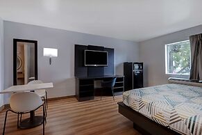 Motel 6 Buttonwillow, CA Central