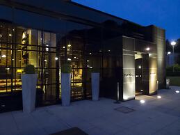 mour Hotel