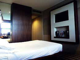 mour Hotel