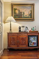 Iron Gate Hotel & Suites Prague by BHG