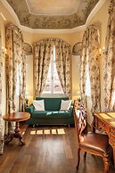 Iron Gate Hotel & Suites Prague by BHG