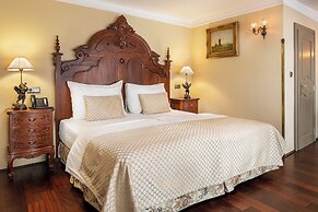 Iron Gate Hotel & Suites Prague by BHG