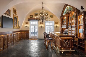 Iron Gate Hotel & Suites Prague by BHG