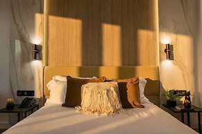 Cavo Maris Beach Hotel