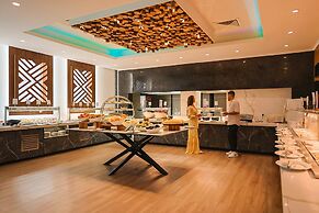 Cavo Maris Beach Hotel
