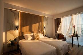 Cavo Maris Beach Hotel