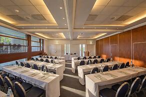 Cavo Maris Beach Hotel