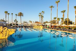 Pavlo Napa Beach Hotel
