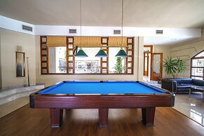 Macaris Suites and SPA